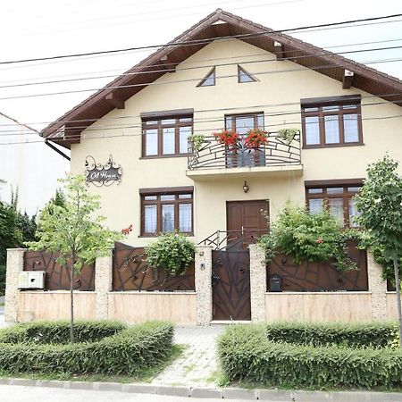 Hotel Oli House Alba Iulia Exterior foto