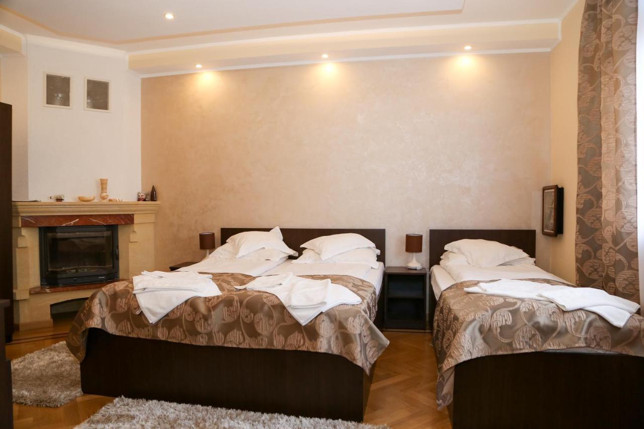 Hotel Oli House Alba Iulia Zimmer foto